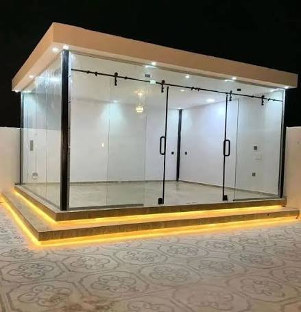 غرف زجاجية